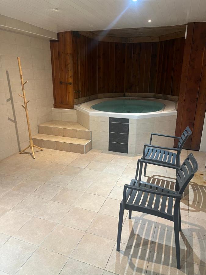 La Grange Auguste Avec Sauna Jacuzzi Vénosc Exterior foto